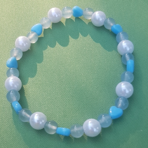 ๐ Blue Jade Pearl Love Bracelet - Picture 4 of 7